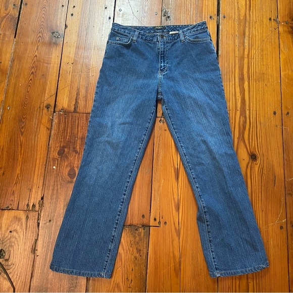 Eddie Bauer Women's Authentic High-Rise Blue Jeans Size 10S Straight Fit Denim - Picture 3 of 13